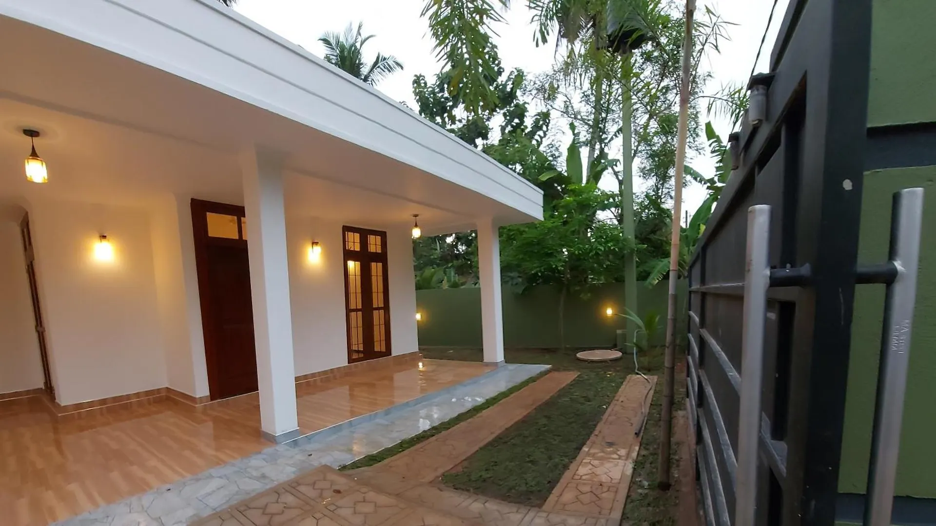Cinnamon Avenue Villas- Negombo - Sri Lanka Villa